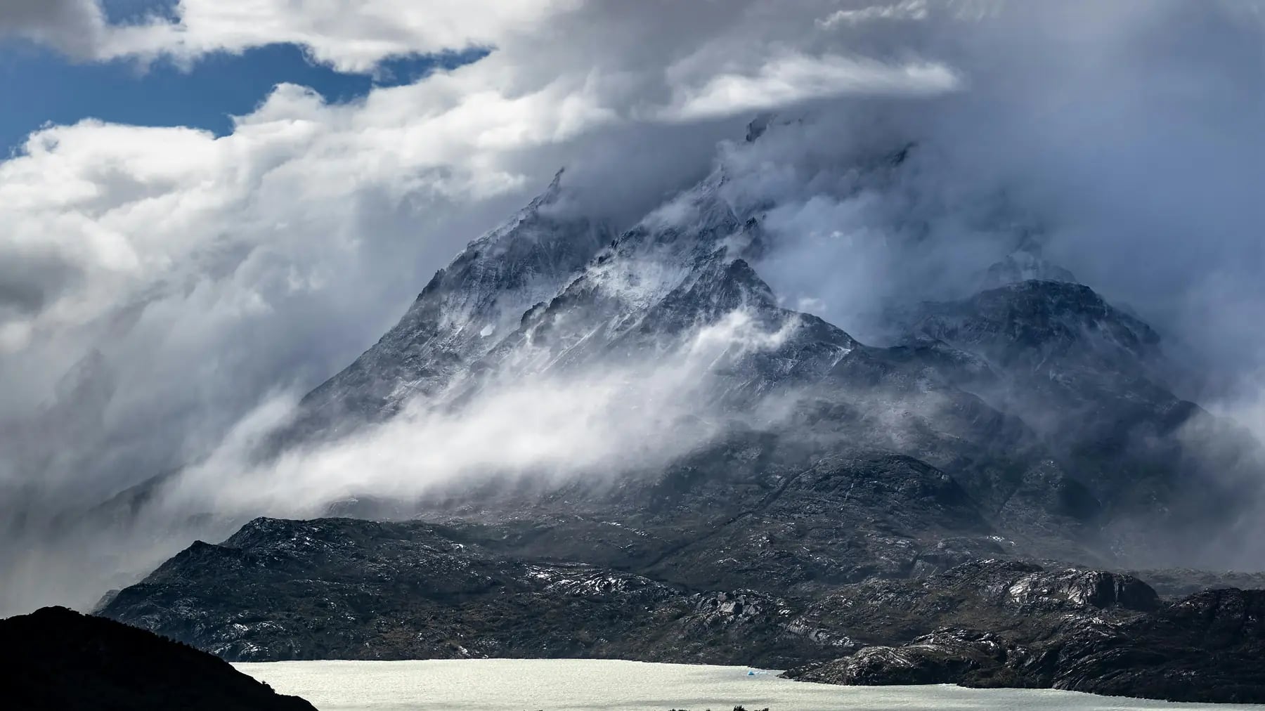 El viernes se hace sentir con viento y nubes en Neuquén, y el respiro recién asoma el lunes