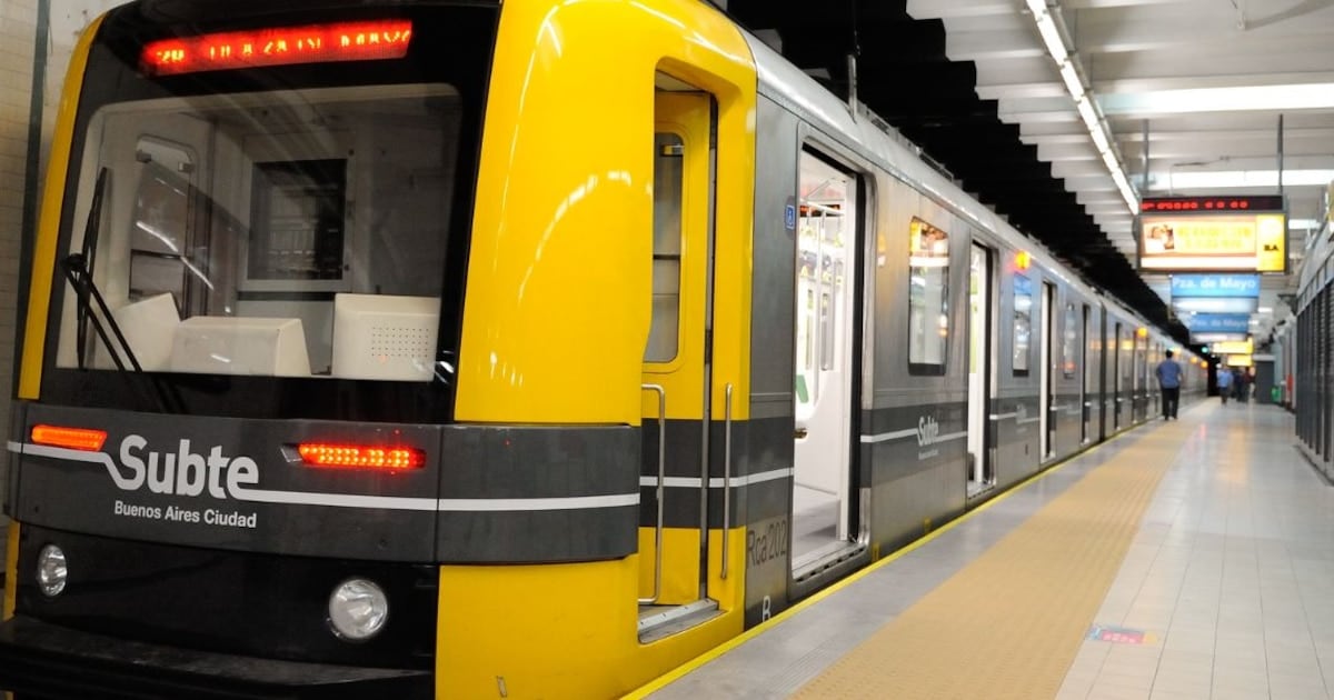 Subte sin cargo para jubilados porteños: la Ciudad elimina la credencial y valida el beneficio con el DNI en el molinete