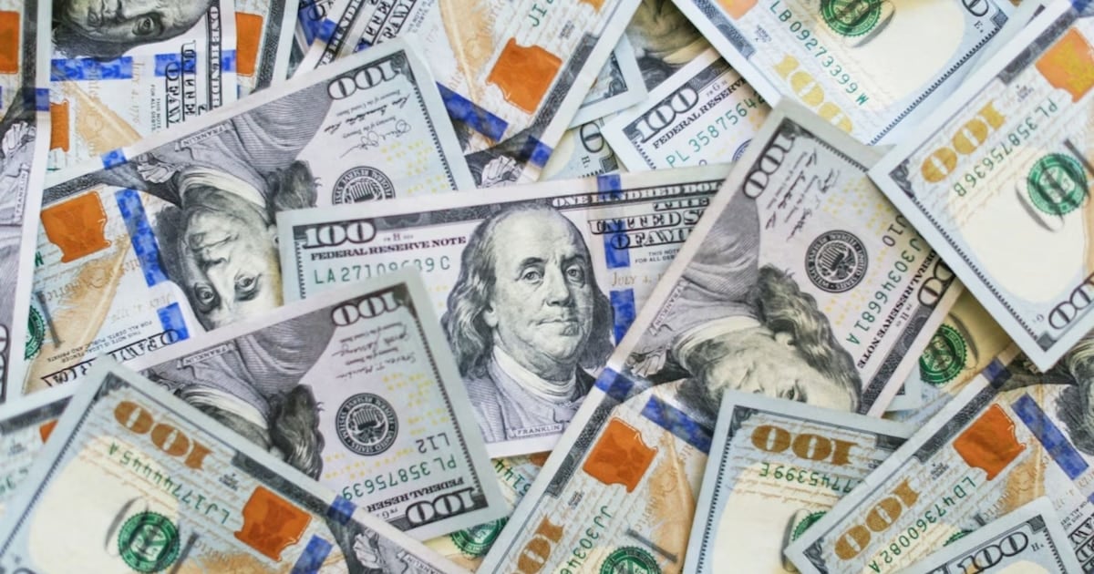 La demanda minorista de dólares tocó en julio su segundo récord desde la apertura del mercado