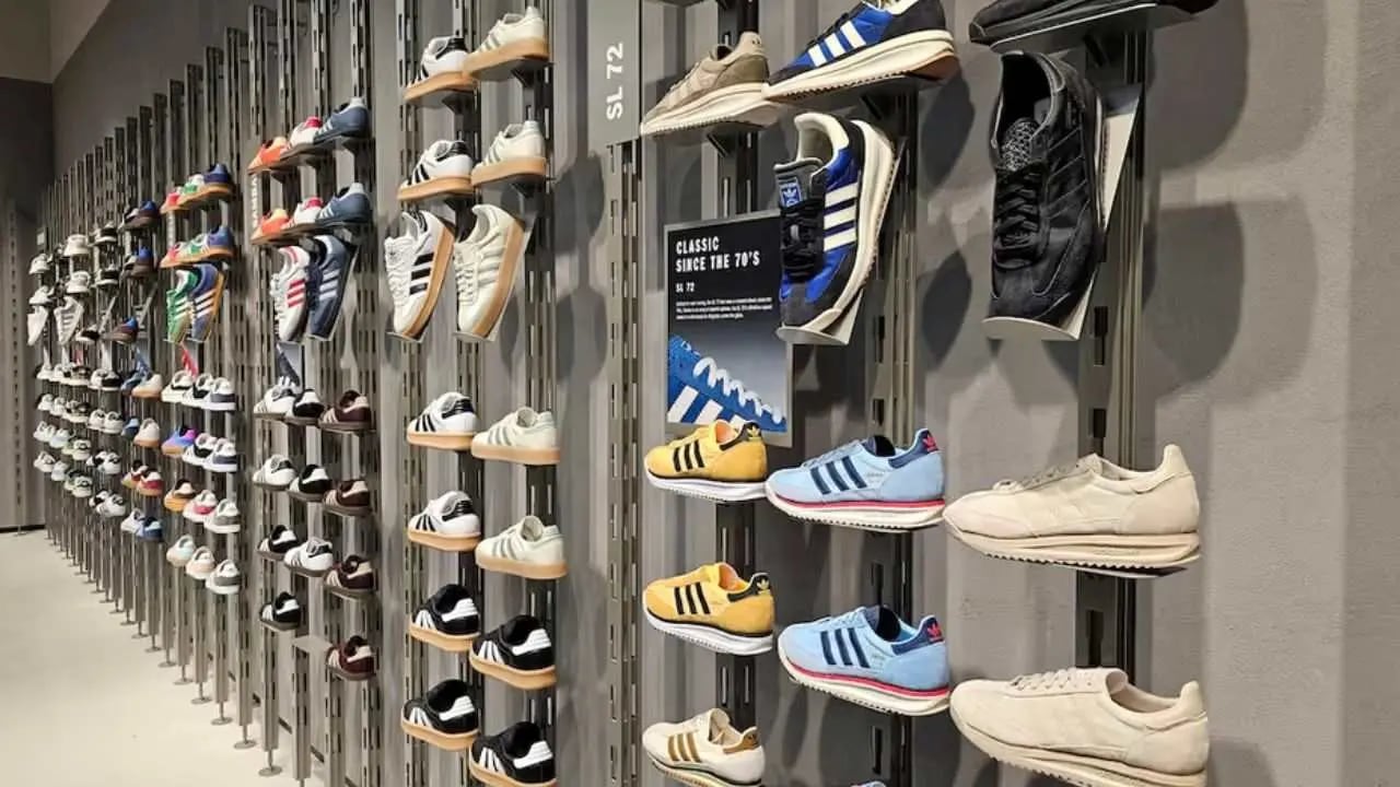 Adidas Argentina liquida zapatillas con rebajas de hasta el 50% y financia en hasta nueve cuotas sin interés
