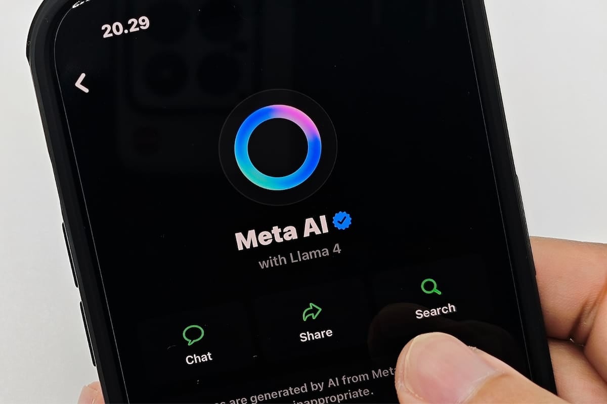 Meta IA en WhatsApp: el círculo azul que no se va, pero se puede esconder