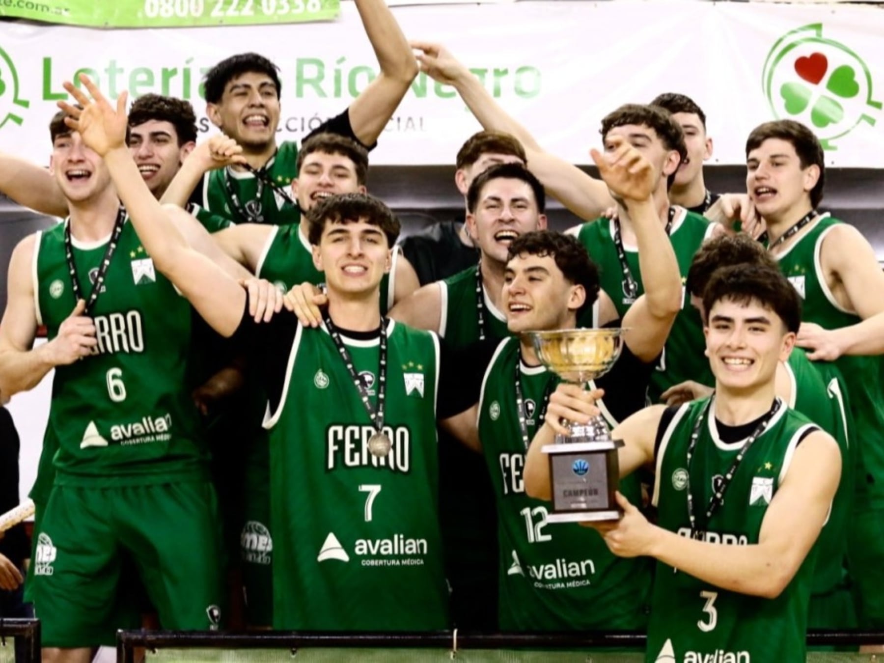 El Verdine se sacó la espina y gritó campeón en Viedma con un cierre a pura garra