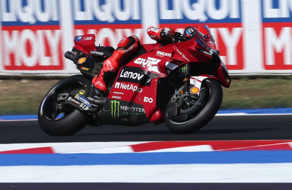 Márquez avisó en Misano: clavó el mejor tiempo y se plantó arriba de todos