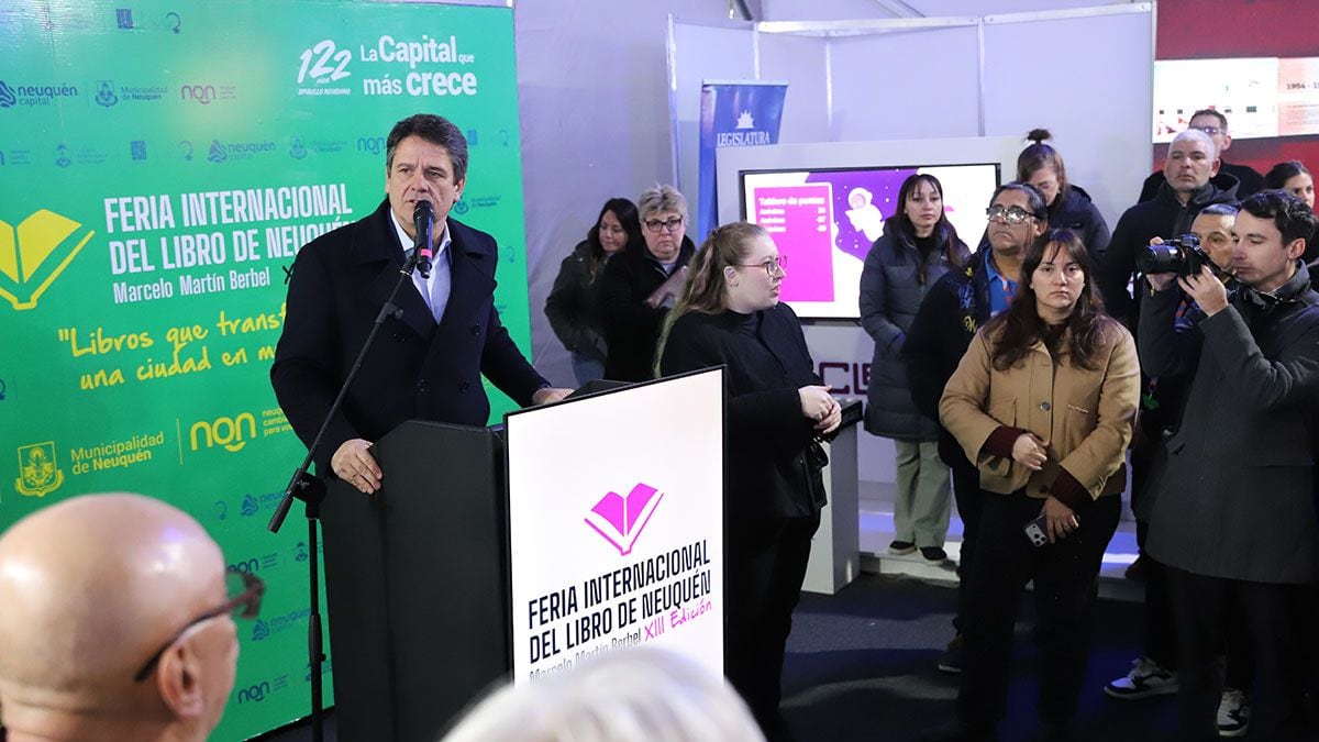 La Feria del Libro de Neuquén reabrió sus puertas en el Bellas Artes con una grilla que promete sacudir la ciudad