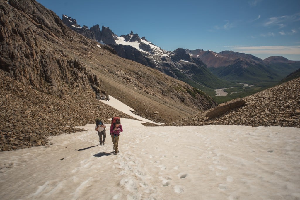 Una profesora neuquina que cambió el aula por la montaña y ahora guía a los turistas entre senderos y bicicletas