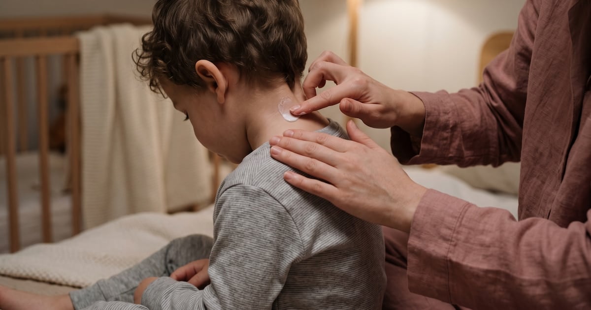 La dermatitis atópica no descansa y los bolsillos tampoco: casi la mitad de los pacientes recorta su tratamiento por falta de plata
