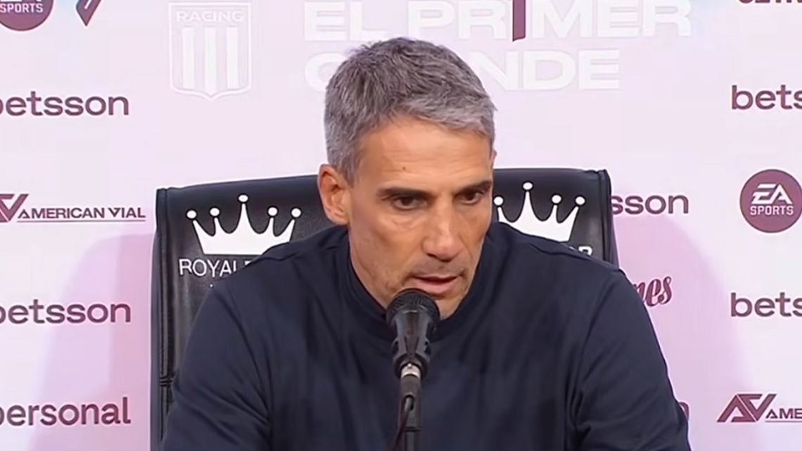 Vojvoda se prende de la silla en el Cilindro: el Globo lo hizo volar por Ducó y la crisis de Racing ya no se disimula