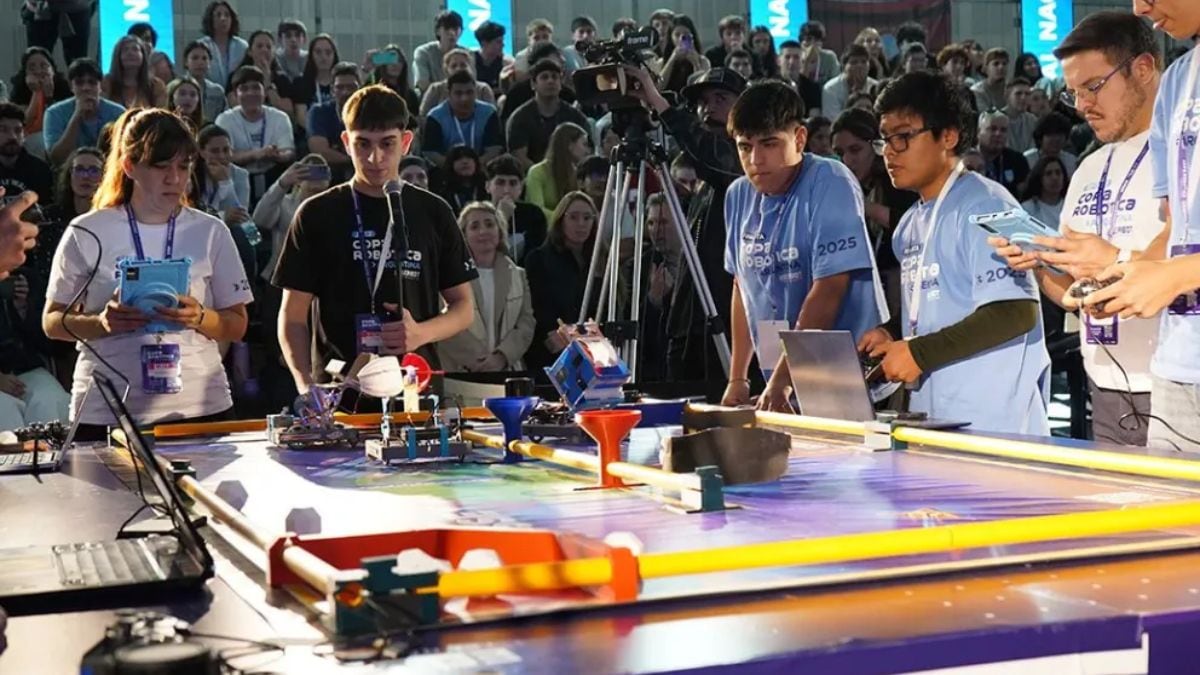 Robótica, jóvenes y un sueño internacional: Neuquén se prepara para la final nacional de la Copa Educabot 2026