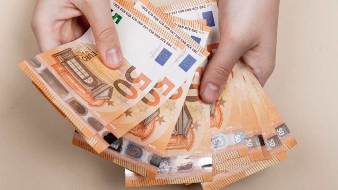 El euro blue cerró la semana estable en $1.844,75 para la venta y se sostuvo arriba de la pizarra bancaria