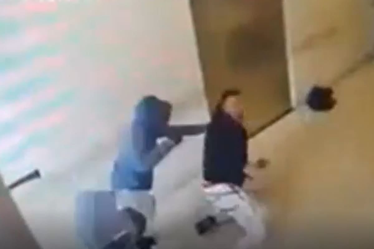 Tres hombres redujeron a un ladrón que baleó el piso dentro de un banco en Lomas del Mirador