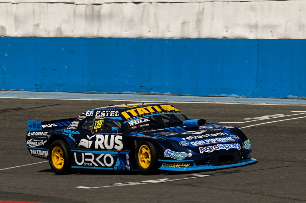 Dodge se quedó con todo en Rosario y va por las finales del Mouras en dupla