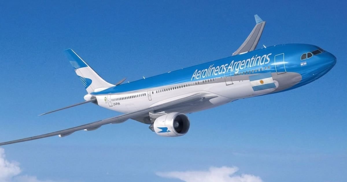 Verano 2027: Aerolíneas Argentinas amplía rutas y los precios muestran diferencias de hasta el doble frente a sus competidores
