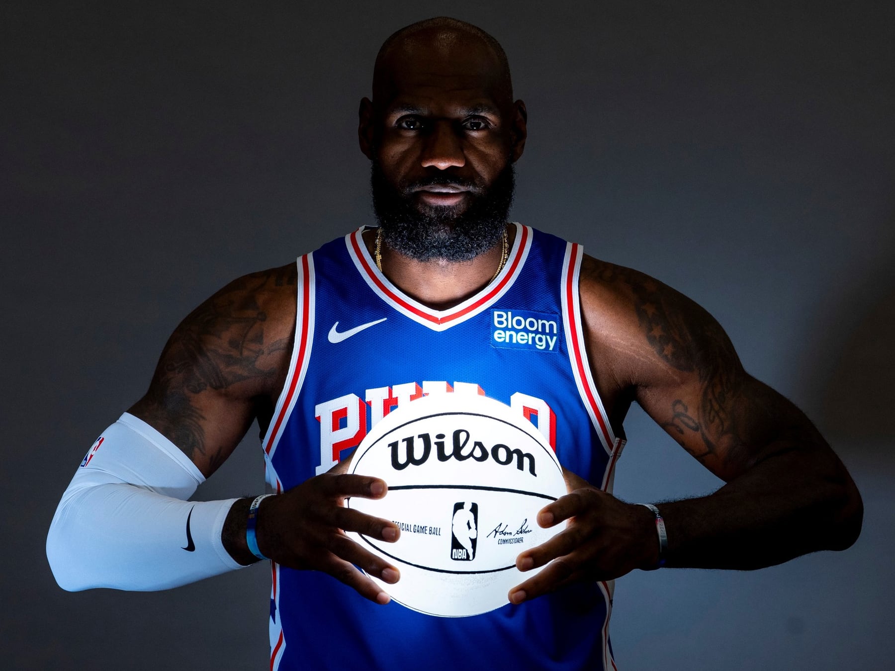 LeBron James recaló en los Sixers con la mira en el quinto anillo y un contrato que no le puso fecha de vencimiento