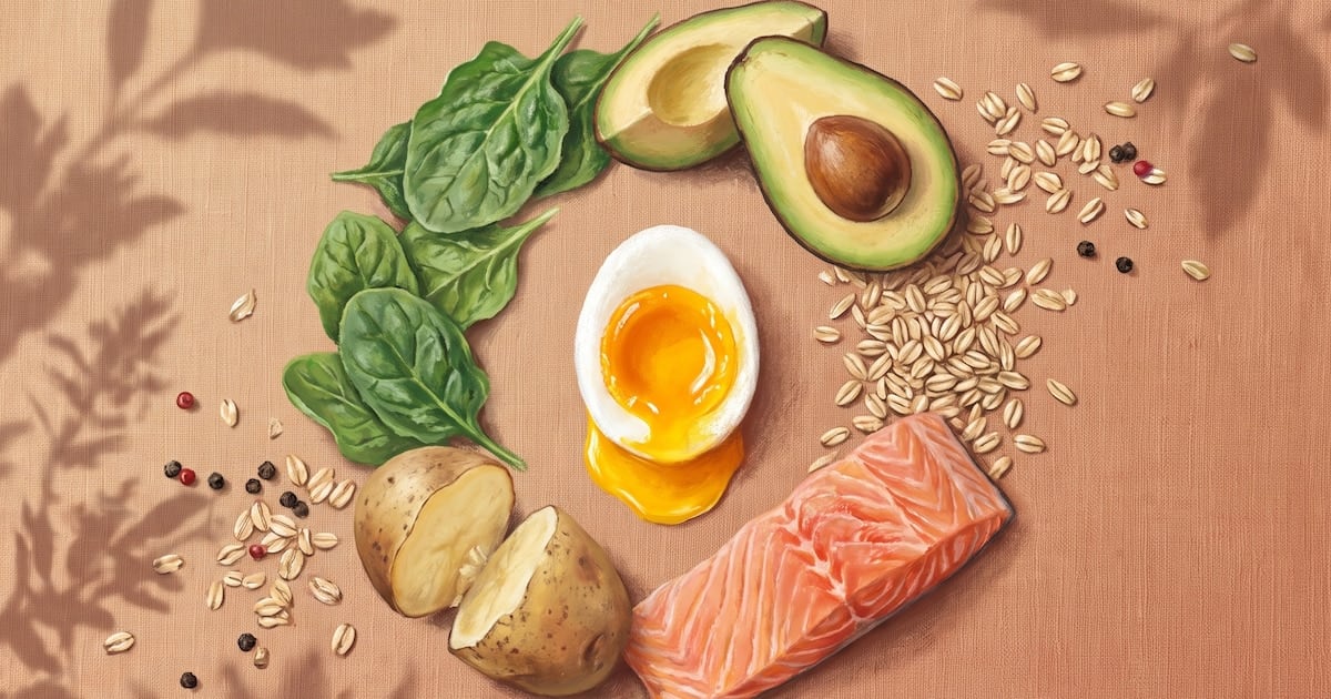 Huevos con aliados de peso: quéponerle al plato para que el corazón lo agradezca
