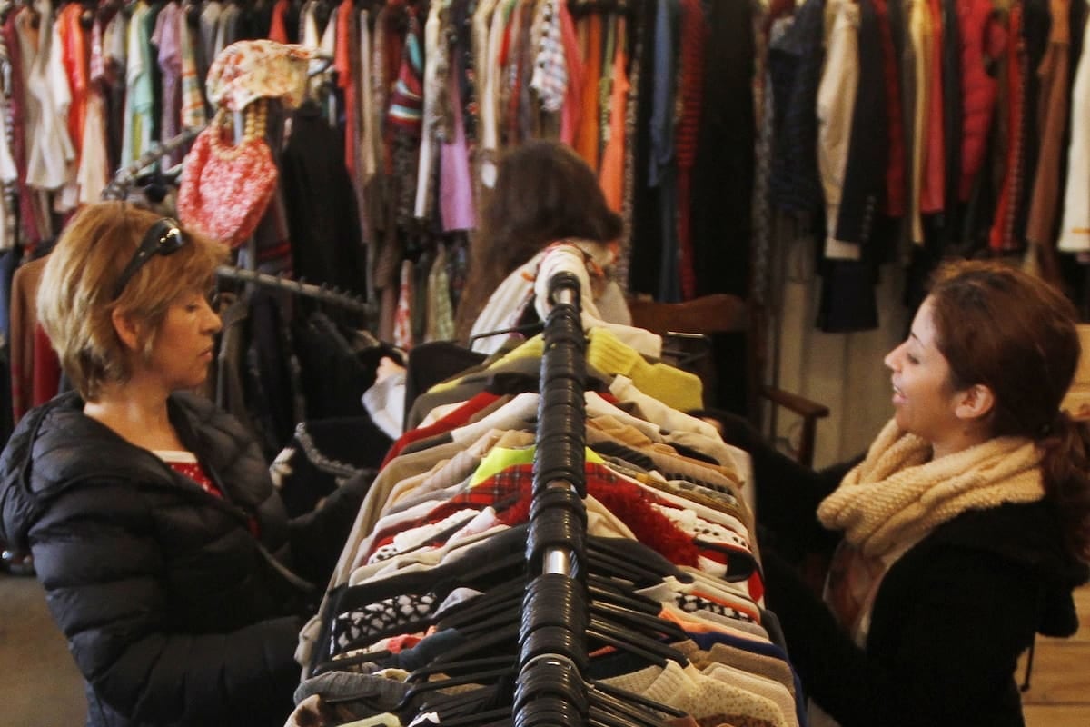 El consumo de las familias se reacomodó en septiembre: priorizaron lo esencial y postergaron los grandes gastos