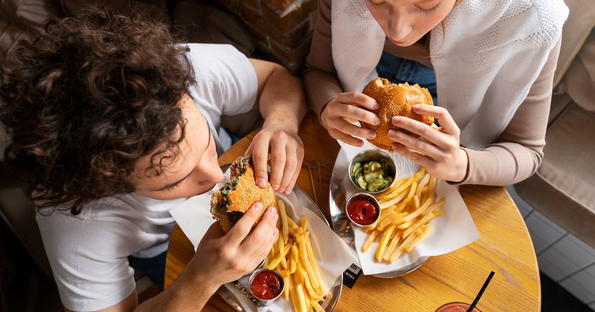 Dos milanesas, la misma caloría y una sorpresa: por qué la comida ultraprocesada cambia la respuesta del cuerpo