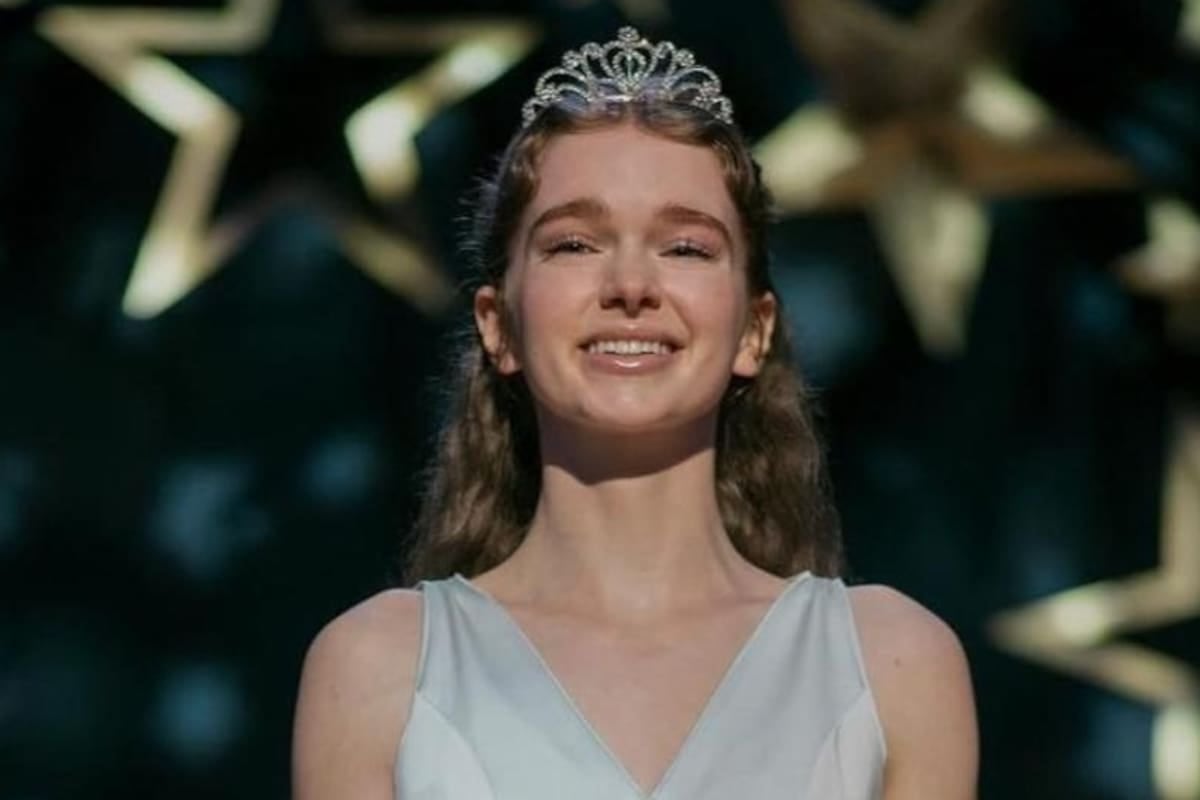 Carrie vuelve a sangrar, pero esta vez el daño también se viraliza