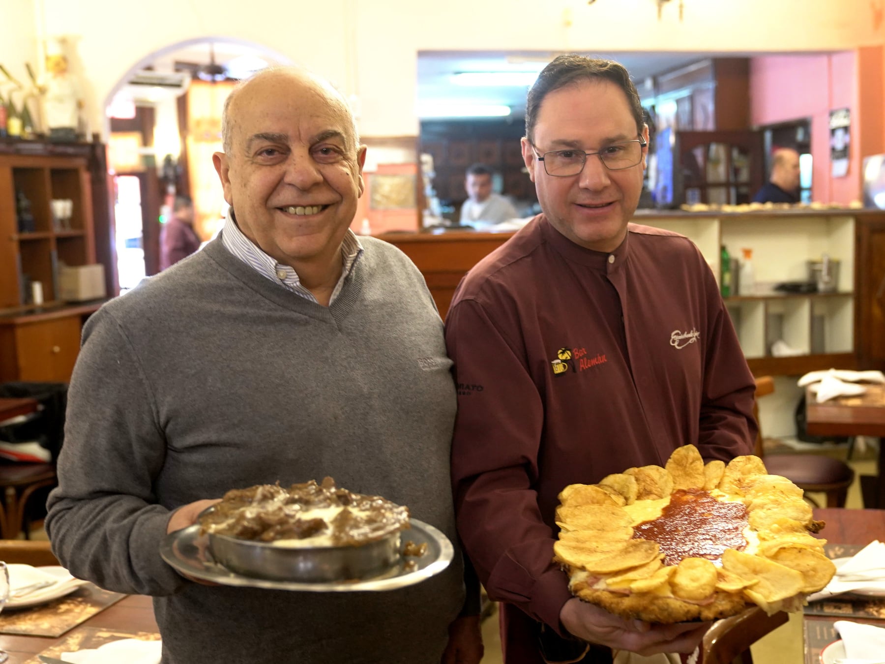 El bodegón de Villa Devoto que sobrevive desde 1908 y sostiene su identidad milanesa a más de un siglo de su apertura