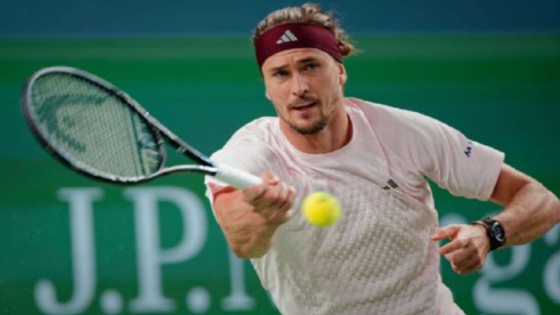 Sasha Zverev sigue de racha: barrió a Demonio y va por la semis en Shanghai