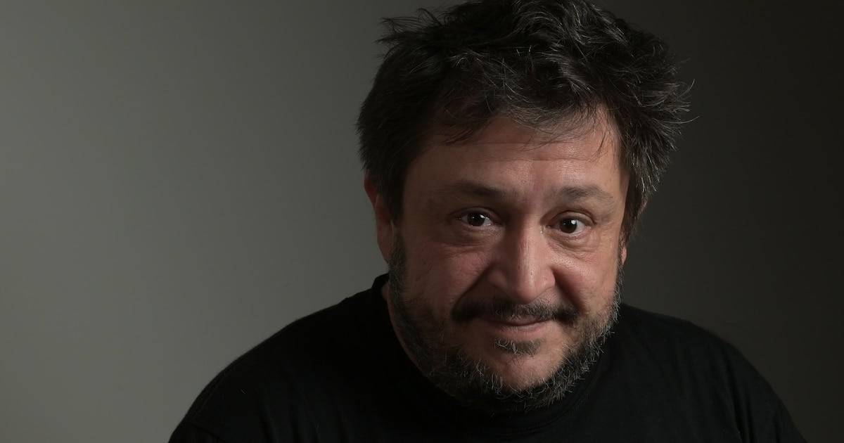 Dieciocho inversores acusan a Hernán Casciari de quedarse con sus aportes y vuelven a la carga en los tribunales porteños