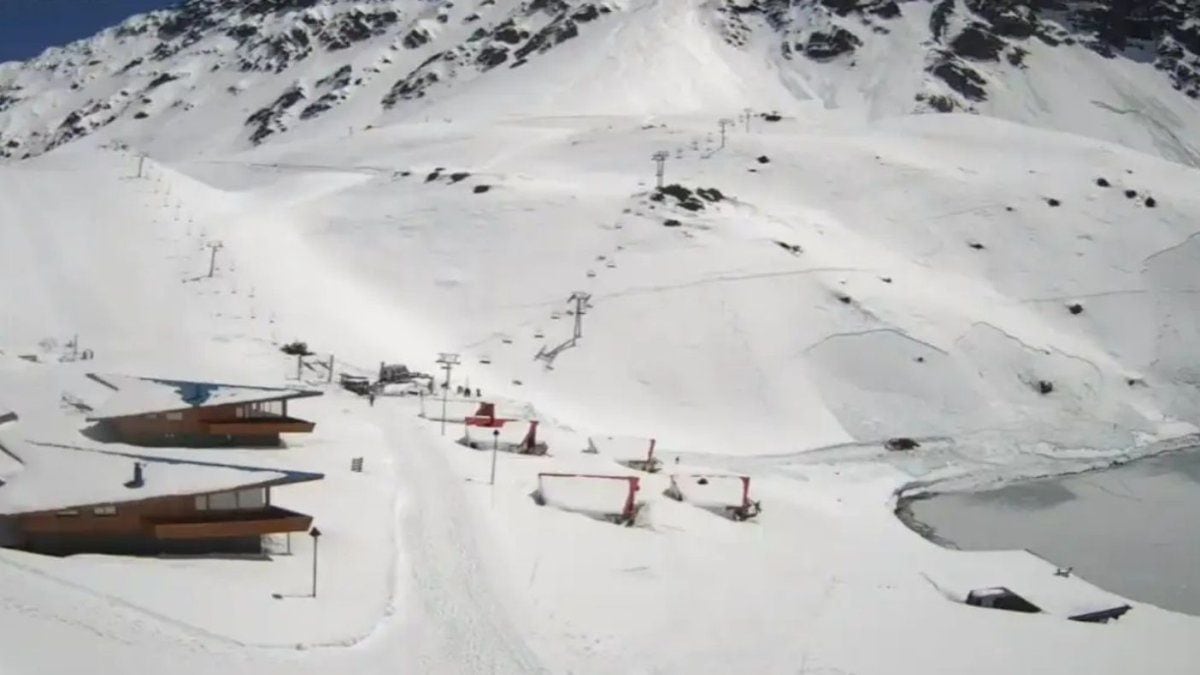 Avalancha en la cordillera chilena dejó tres muertos y cuatro heridos cerca de un complejo mendocino