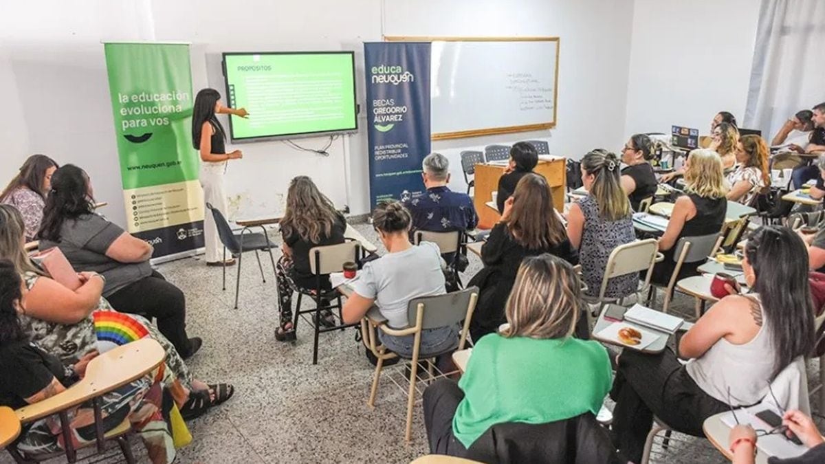 Becas Gregorio Álvarez en Neuquén: 438 estudiantes cobrarán a partir del 20 de octubre y el resto sigue a la espera de la resolución de su trámite
