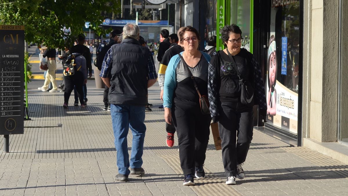 Neuquén, Día de la Madre: se pagó más, se llevó menos y casi todos cargaron la tarjeta