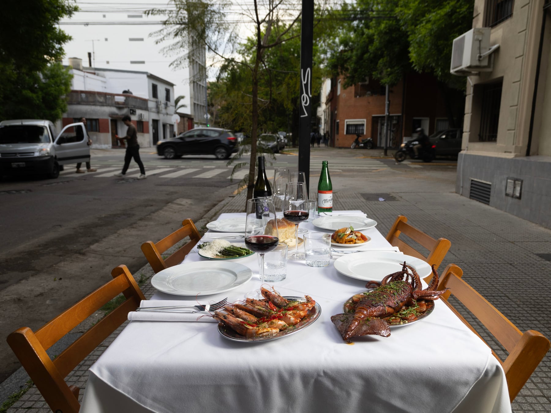 Villa Ortúzar convierte espacios amplios y alquileres menores en una nueva oferta gastronómica
